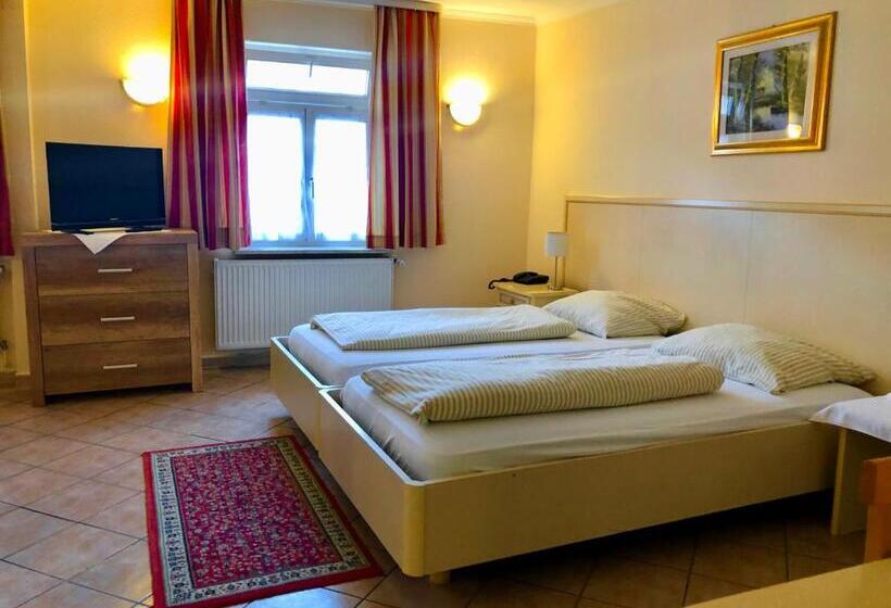 اتاق استاندارد, Restaurant Da Franco