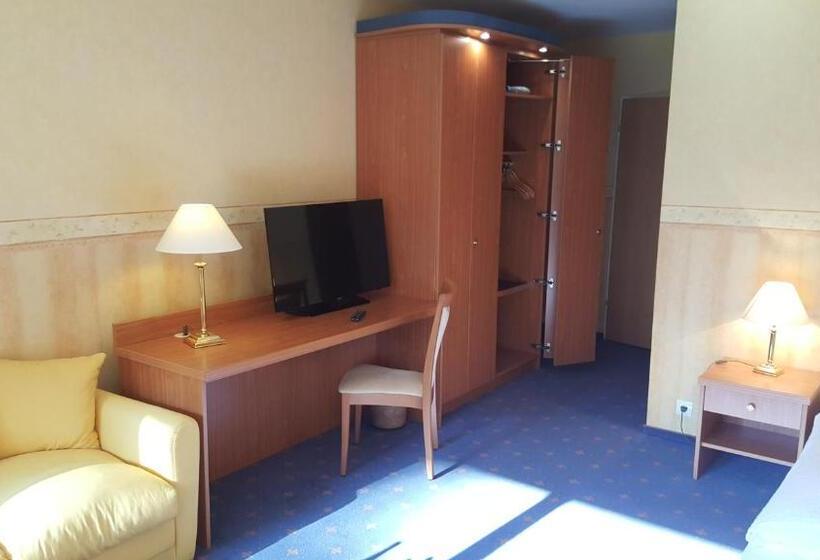 발코니 스탠다드 싱글 룸, Scholz