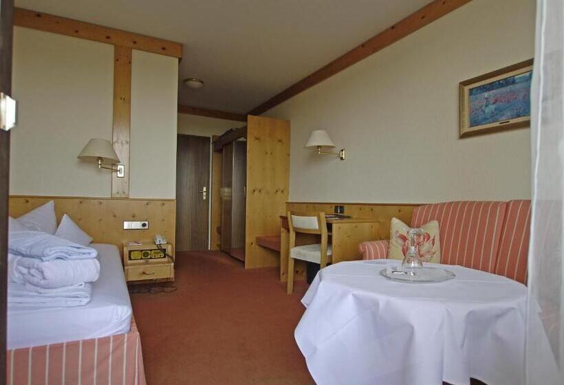 اتاق استاندارد یک نفره, Schwanen Kälberbronn