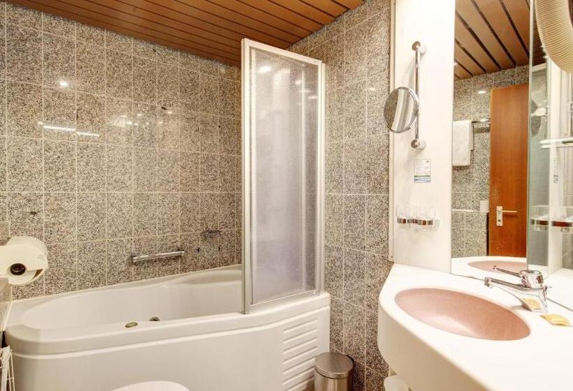 Standard-huone, Spahr