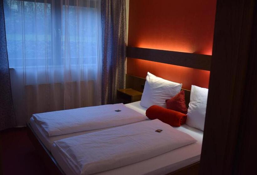 클래식 스위트, Zum Rosengarten