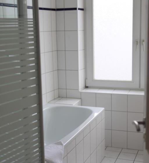 １ベッドルームベーシックアパートメント, Zur Borse