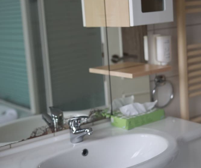 １ベッドルームベーシックアパートメント, Zur Borse