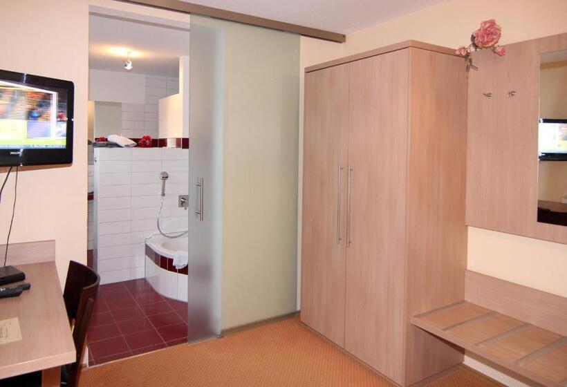コンフォートルーム, Sporthotel öhringen