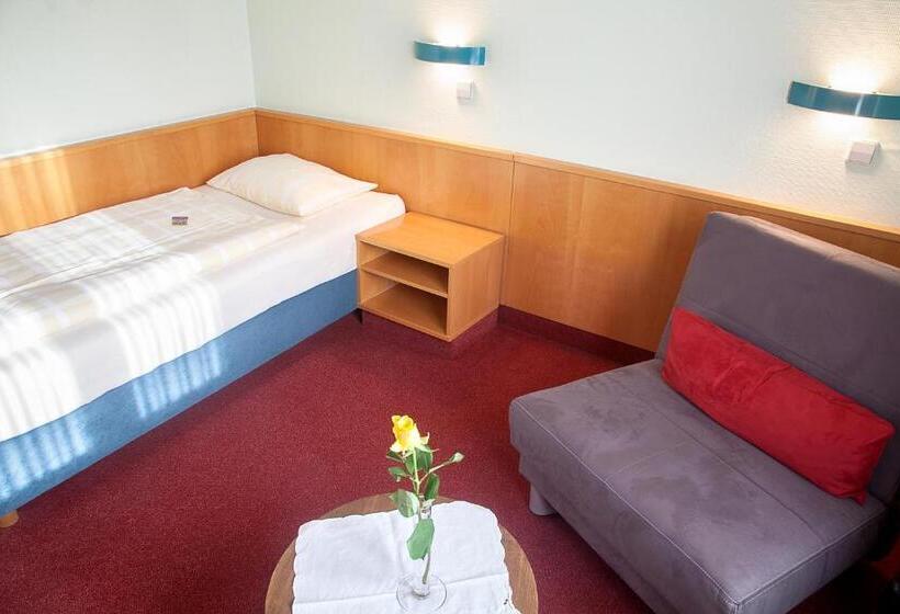 エコノミーシングルルーム, Sporthotel öhringen