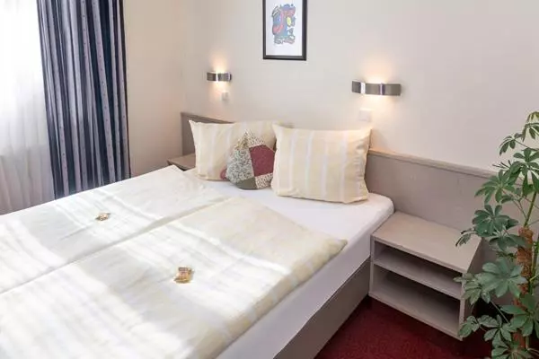 エコノミーシングルルーム, Sporthotel öhringen