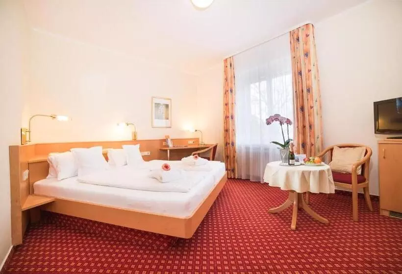 Standard-huone Näkymä, Strandhotel Löchnerhaus