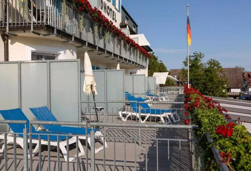Standard-huone Järvinäkymä, Strandhotel Löchnerhaus
