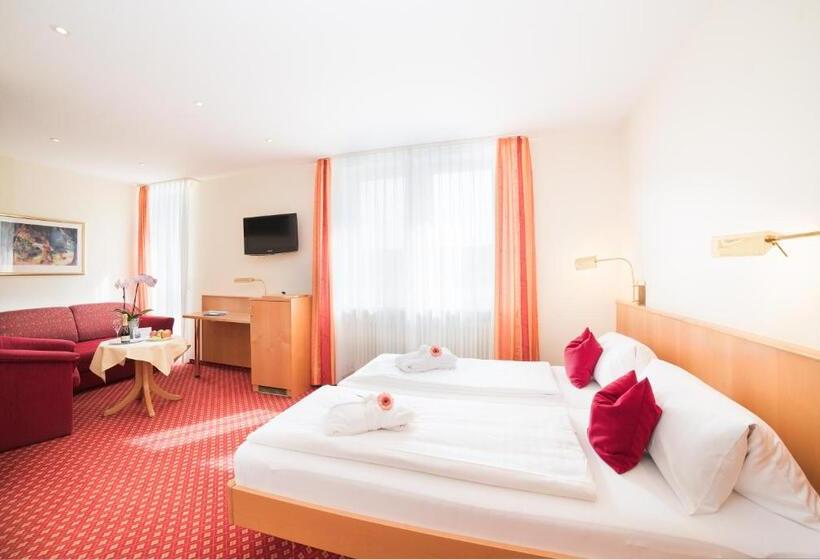 Superior room with lake view, Strandhotel Löchnerhaus