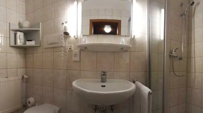 اتاق استاندارد, Braustüble Und Hotel Zur Post