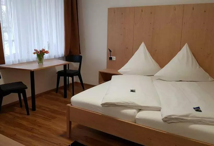 اتاق استاندارد با بالکن, Braustüble Und Hotel Zur Post