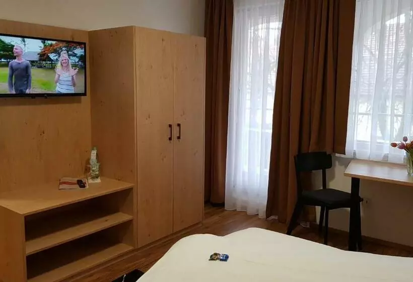 اتاق استاندارد با بالکن, Braustüble Und Hotel Zur Post