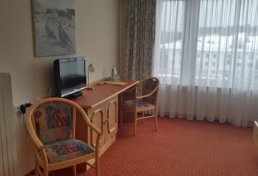 اتاق راحتی, Braustüble Und Hotel Zur Post