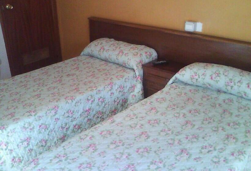 스탠다드 룸 공동 욕실, Hostal Central Zaragoza