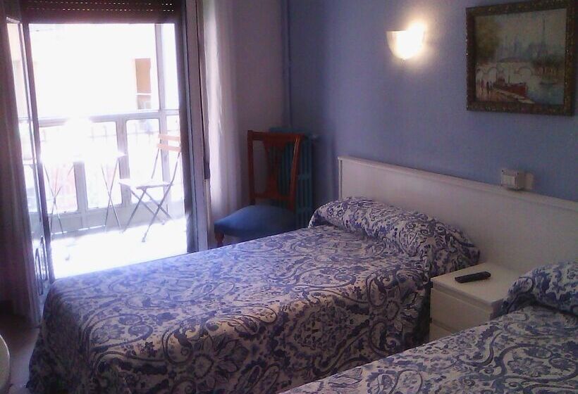 스탠다드 룸 공동 욕실, Hostal Central Zaragoza