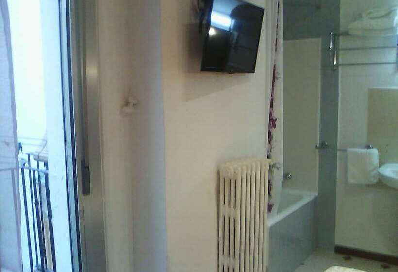 스탠다드 룸, Hostal Central Zaragoza