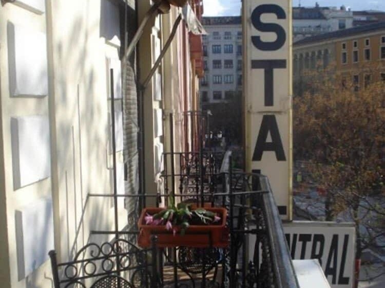 Camera Standard, Hostal Central Zaragoza
