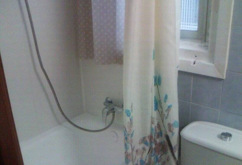 Camera Tripla Standard, Hostal Central Zaragoza