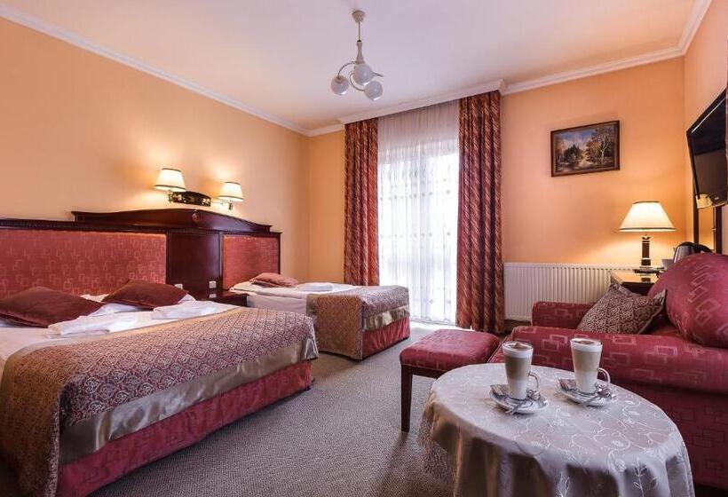 اتاق استاندارد سه نفره, Adam & Spa