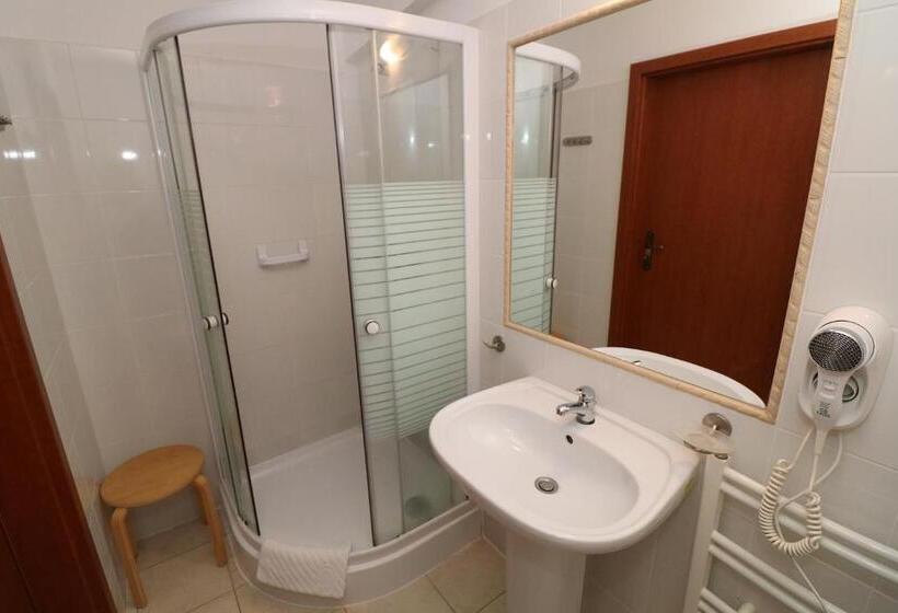 Номер Стандарт, Adria