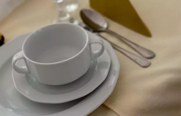 اتاق استاندارد, Akor