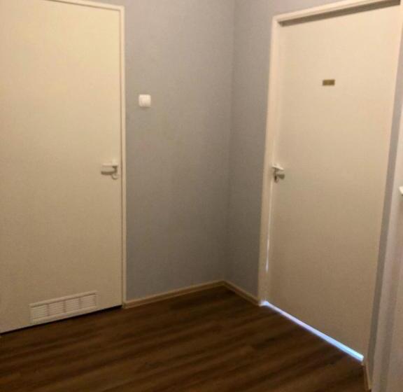 スタンダードスタジオ, Akor