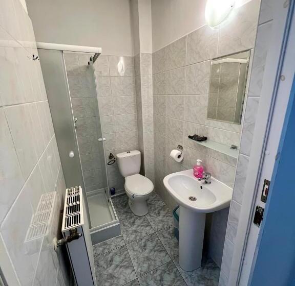 スタンダードルーム, Akor