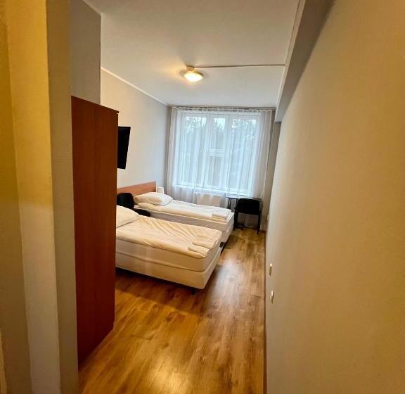 スタンダードルーム, Akor