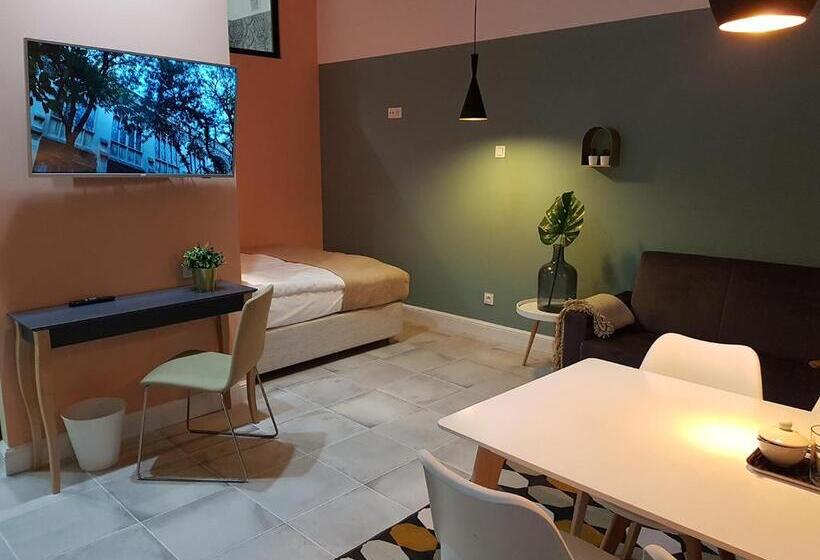 סטודיו סופריור, Fado Spa & Restaurant