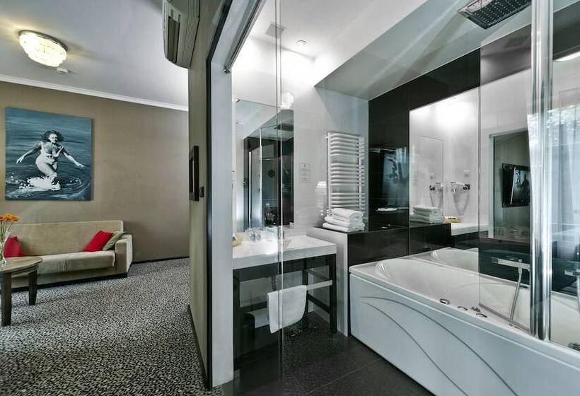 דירת חדר, Fado Spa & Restaurant