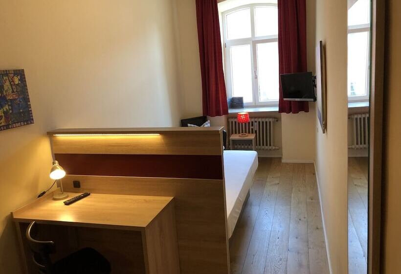 标准单人间, Gasthof Flotzinger Brau