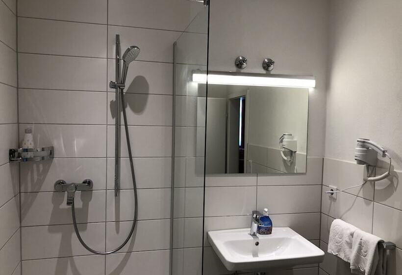 スタンダードトリプルルーム, Gasthof Flotzinger Brau