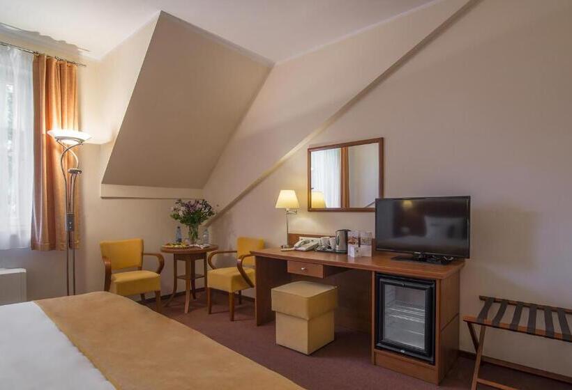 클래식 룸, Masuria