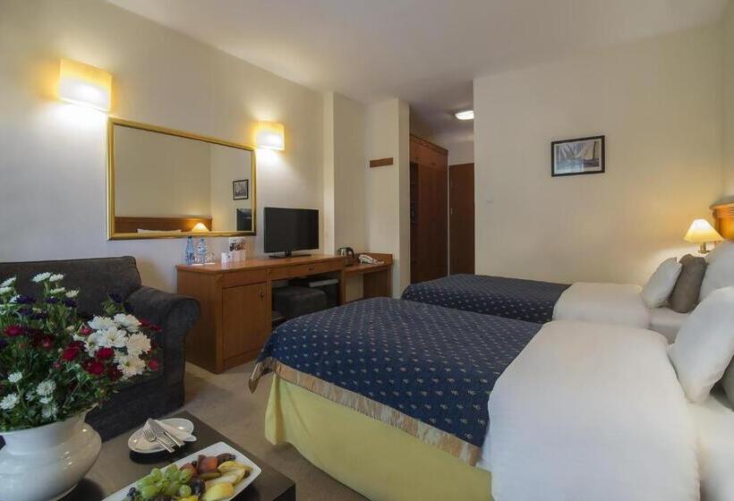 패밀리 룸, Masuria