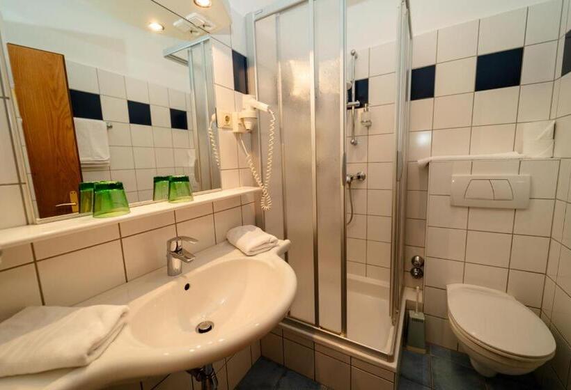 스탠다드 룸, Das Stadler Metzgerwirt