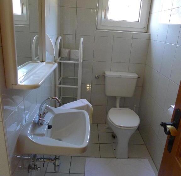 침실 2개 아파트, Das Stadler Metzgerwirt