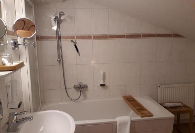 غرفة قياسية فردية مزودة بشُرفة, Naturidyll Hotel Hammerschmiede