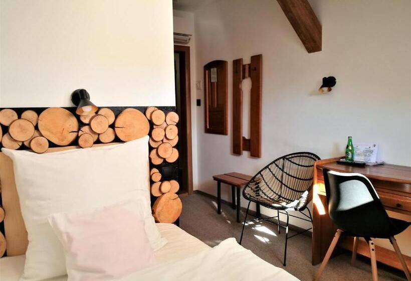 スタンダードシングルルーム, Protea Bolesławiec