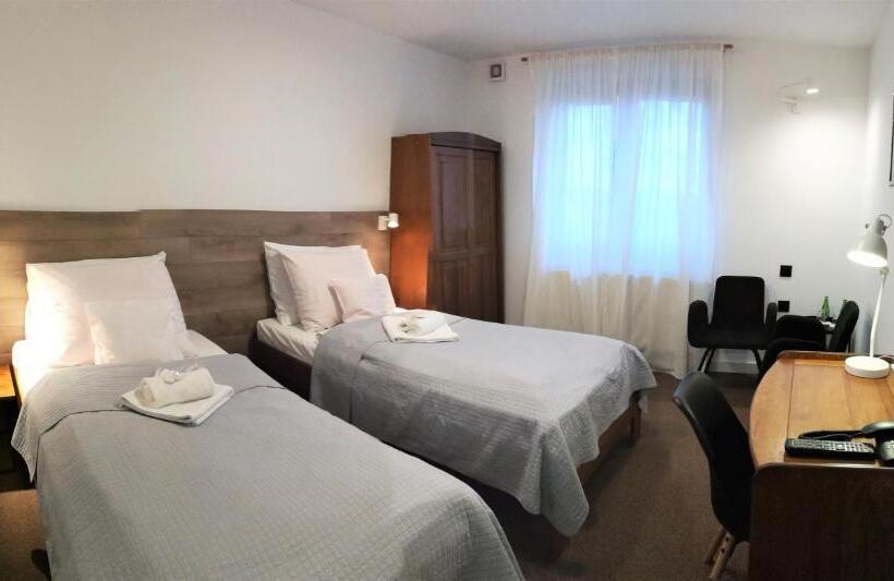 スタンダードルーム, Protea Bolesławiec