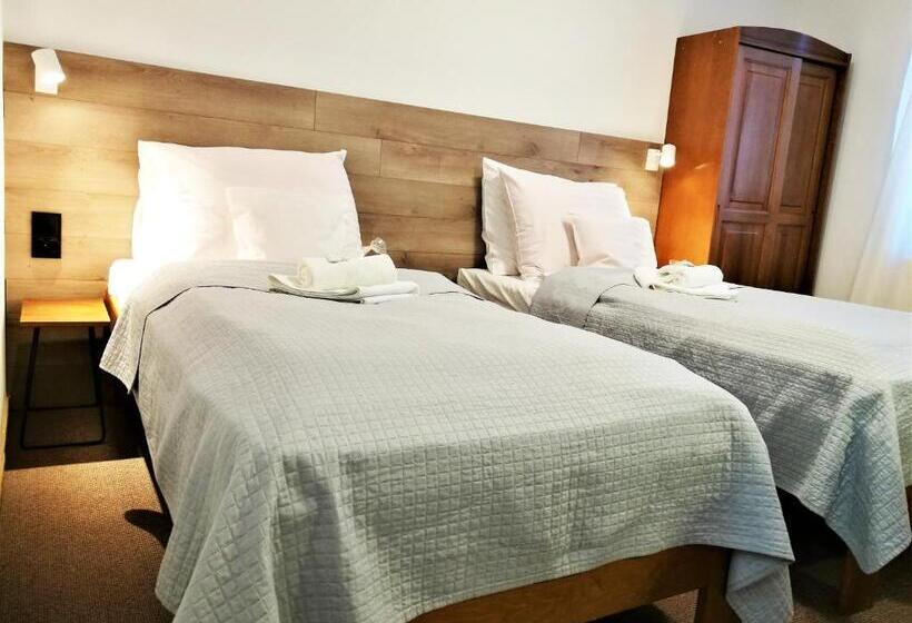 スタンダードルーム, Protea Bolesławiec