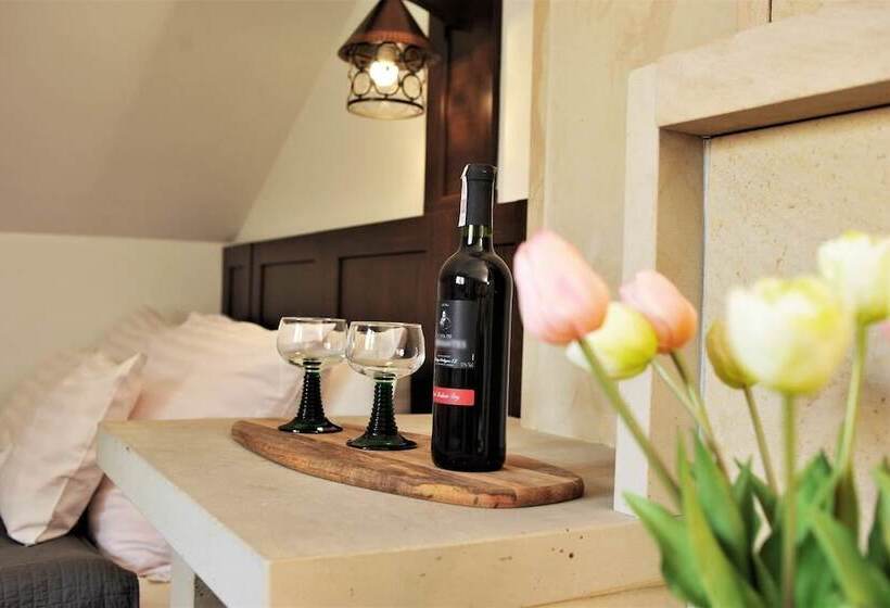 デラックスルーム, Protea Bolesławiec