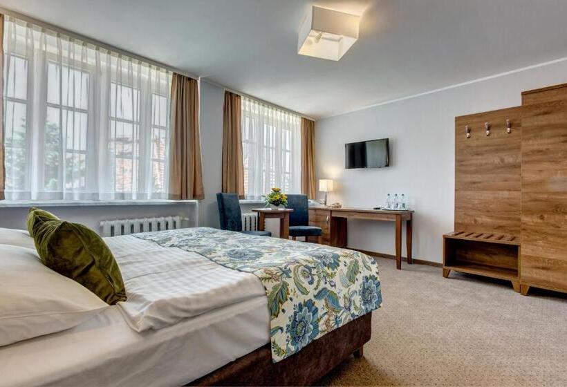 스탠다드 트리플 룸, Przy Oślej Bramie Zamek Książ