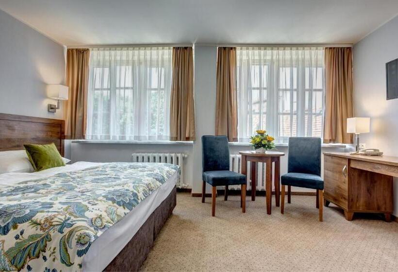 스탠다드 트리플 룸, Przy Oślej Bramie Zamek Książ