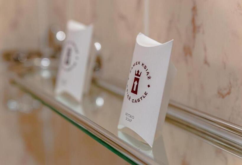 스위트, Przy Oślej Bramie Zamek Książ