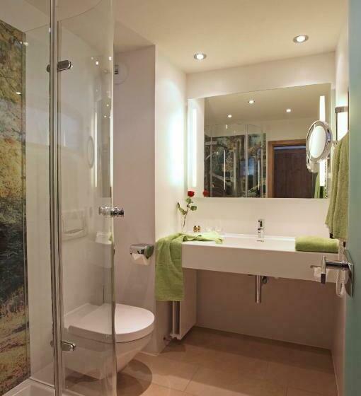 컴포트 룸, Restaurant Adler