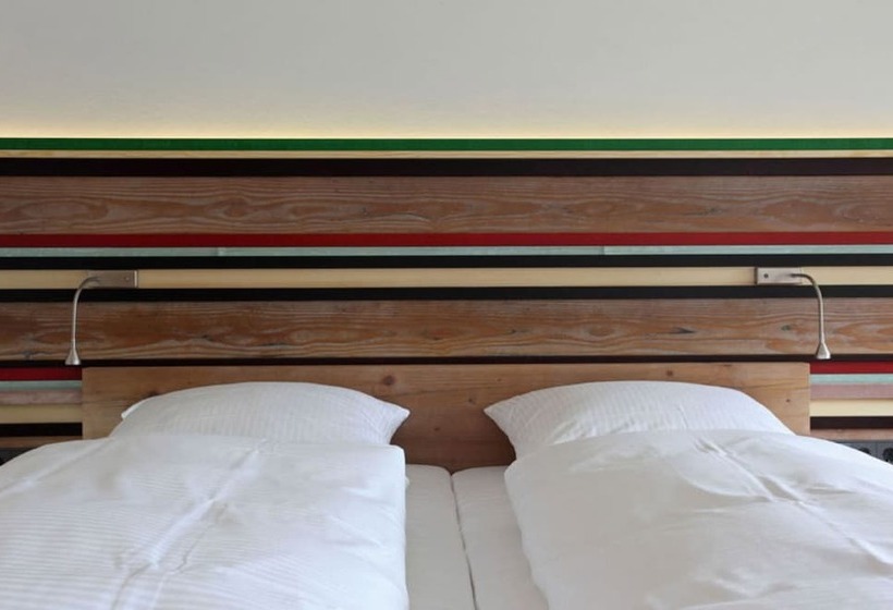 컴포트 룸, Restaurant Adler