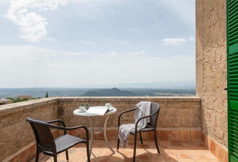 패밀리 스위트, Santuari De Cura