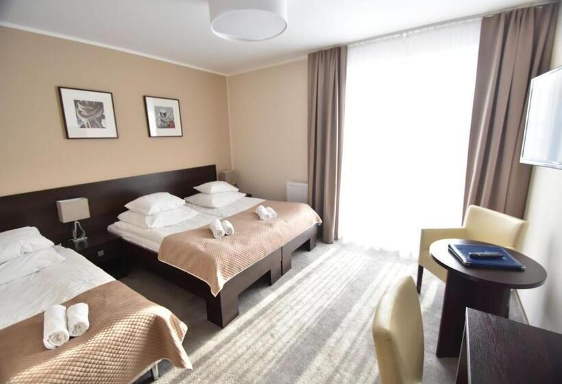 اتاق استاندارد سه تخته با بالکن, Santa Monica