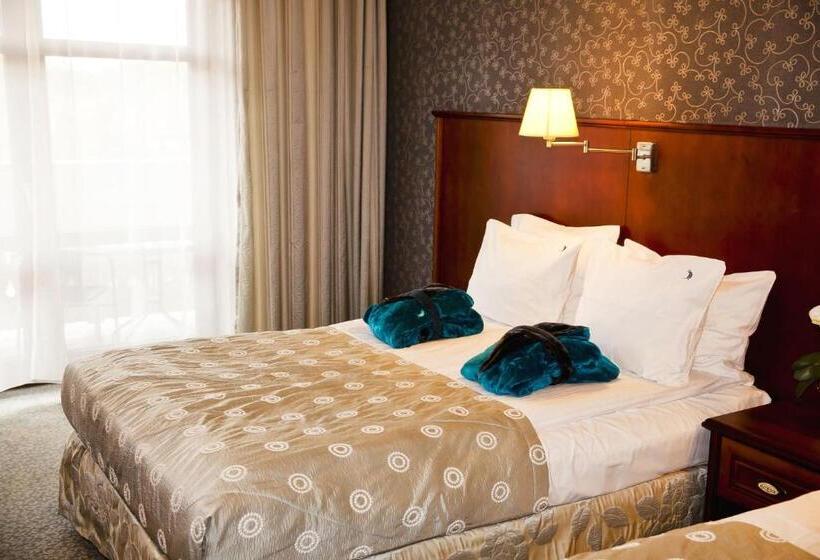 Номер Комфорт, &spa Stary Dziwnów Basen Swimming Pool