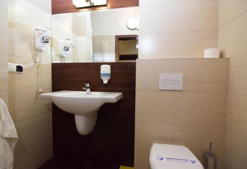 スタンダードトリプルルーム, Trojka